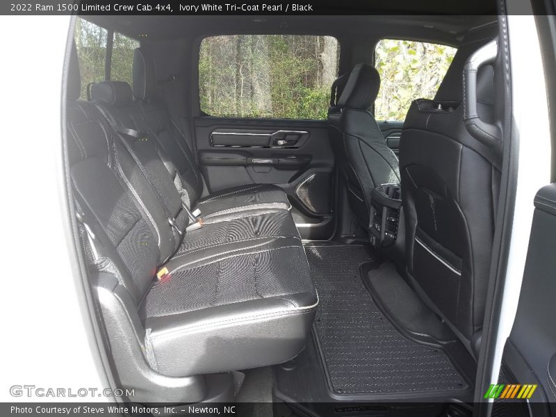 Ivory White Tri-Coat Pearl / Black 2022 Ram 1500 Limited Crew Cab 4x4