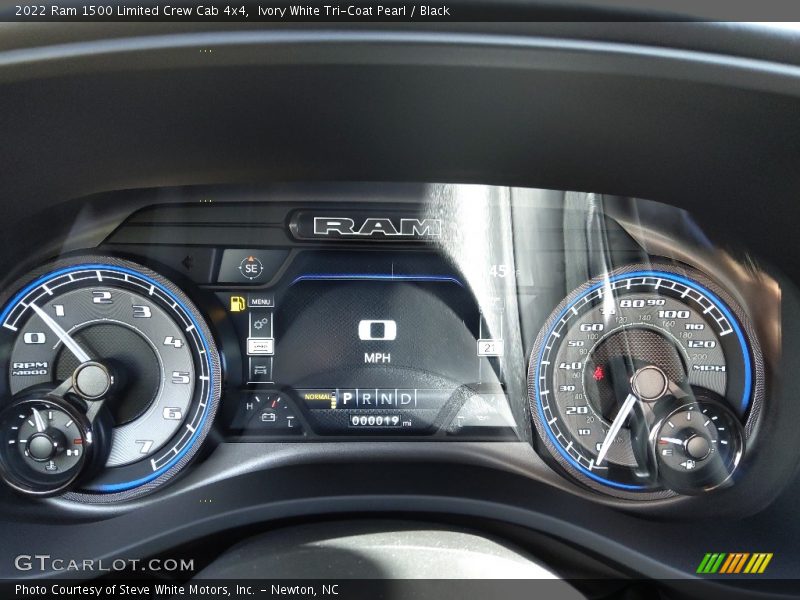 Ivory White Tri-Coat Pearl / Black 2022 Ram 1500 Limited Crew Cab 4x4