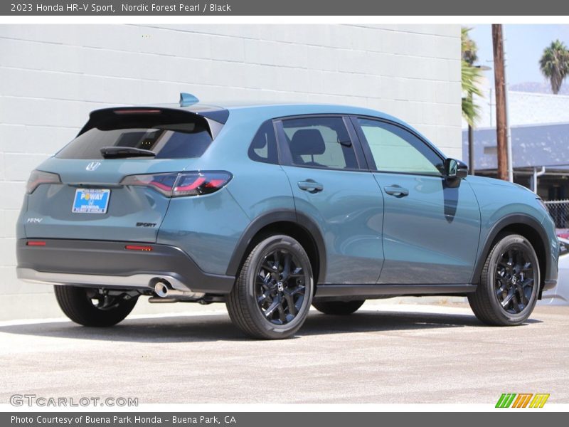 Nordic Forest Pearl / Black 2023 Honda HR-V Sport