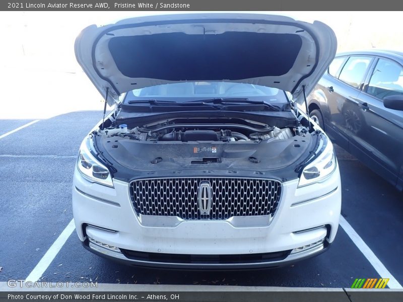 Pristine White / Sandstone 2021 Lincoln Aviator Reserve AWD