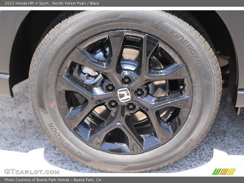 Nordic Forest Pearl / Black 2023 Honda HR-V Sport