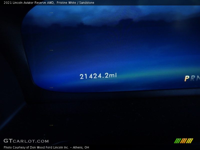 Pristine White / Sandstone 2021 Lincoln Aviator Reserve AWD