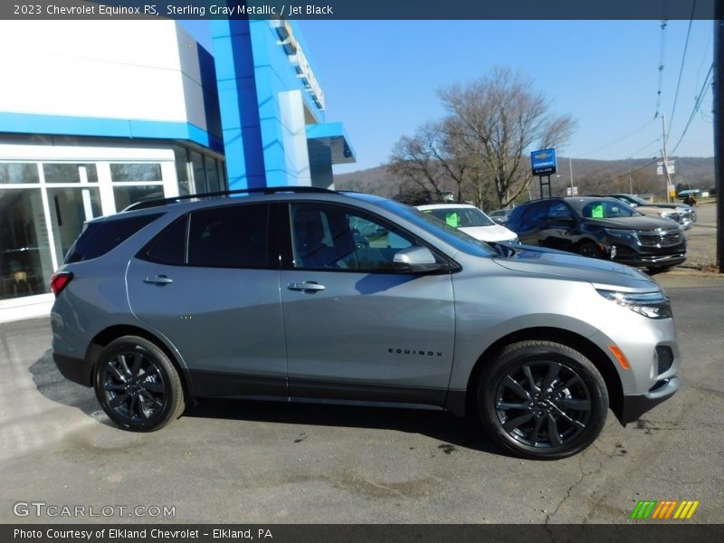 Sterling Gray Metallic / Jet Black 2023 Chevrolet Equinox RS