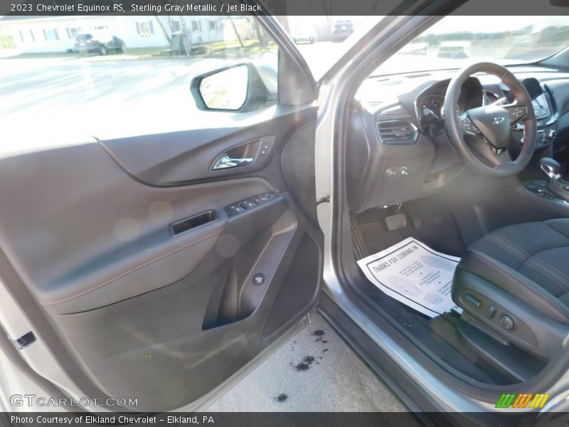 Sterling Gray Metallic / Jet Black 2023 Chevrolet Equinox RS