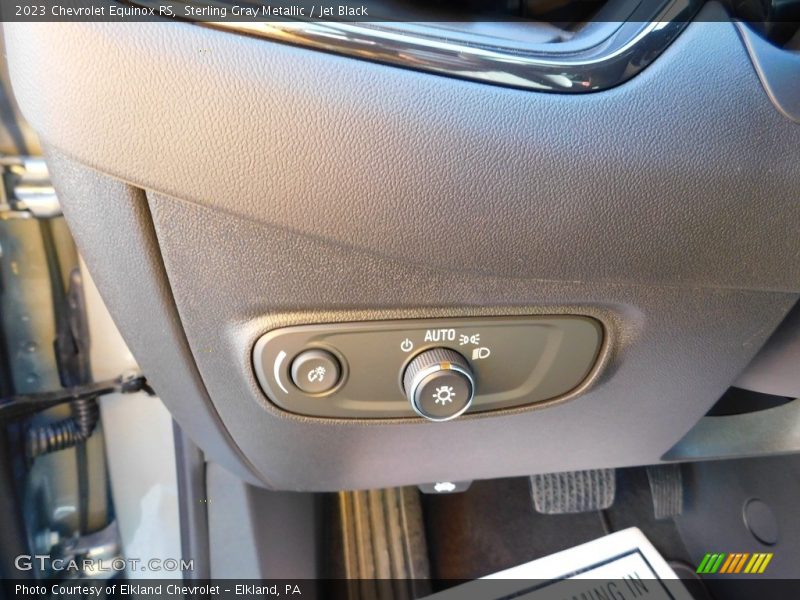 Sterling Gray Metallic / Jet Black 2023 Chevrolet Equinox RS