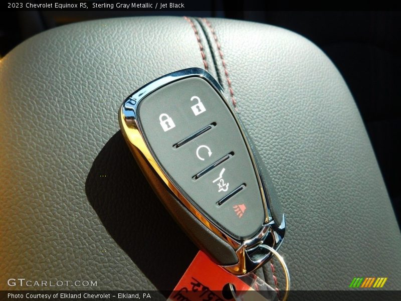 Sterling Gray Metallic / Jet Black 2023 Chevrolet Equinox RS
