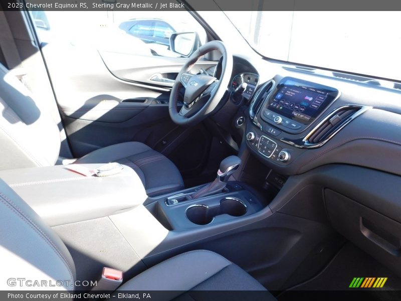 Sterling Gray Metallic / Jet Black 2023 Chevrolet Equinox RS