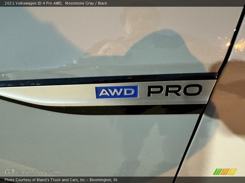Moonstone Gray / Black 2021 Volkswagen ID.4 Pro AWD
