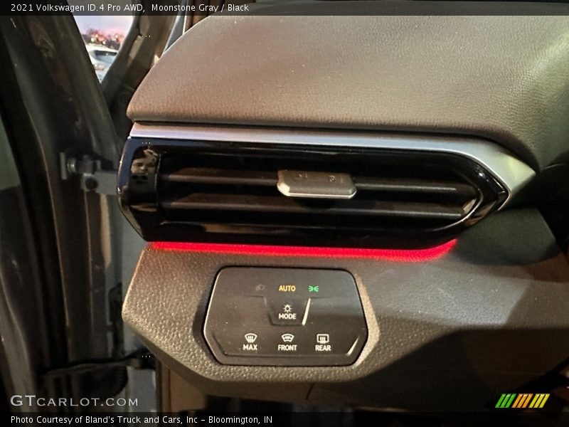 Moonstone Gray / Black 2021 Volkswagen ID.4 Pro AWD