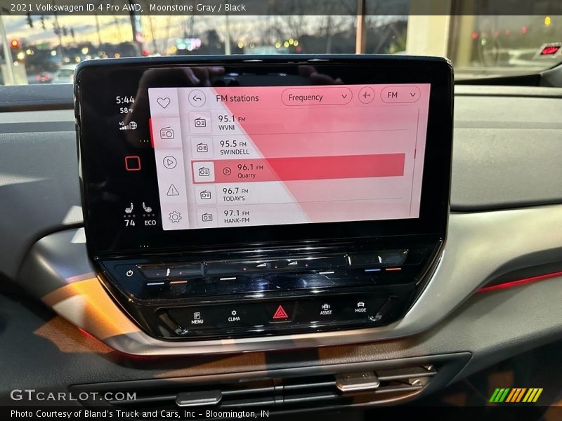Moonstone Gray / Black 2021 Volkswagen ID.4 Pro AWD