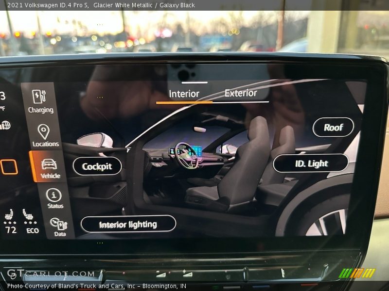 Glacier White Metallic / Galaxy Black 2021 Volkswagen ID.4 Pro S