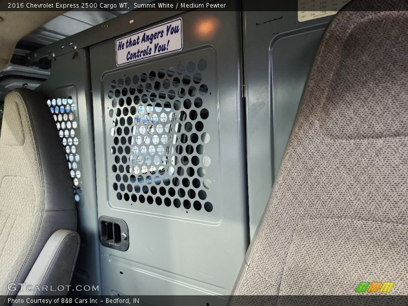 Summit White / Medium Pewter 2016 Chevrolet Express 2500 Cargo WT