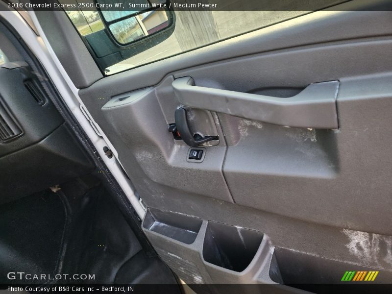Summit White / Medium Pewter 2016 Chevrolet Express 2500 Cargo WT