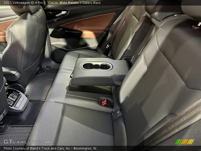 Glacier White Metallic / Galaxy Black 2021 Volkswagen ID.4 Pro S