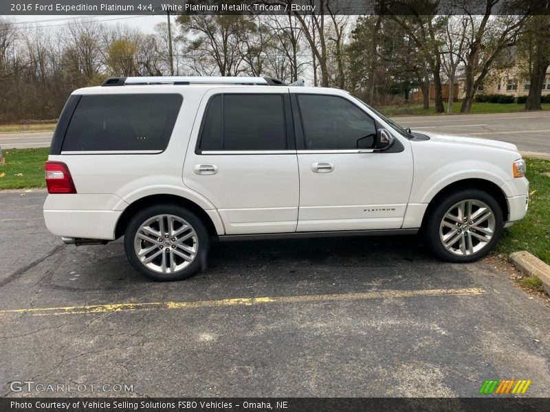 White Platinum Metallic Tricoat / Ebony 2016 Ford Expedition Platinum 4x4