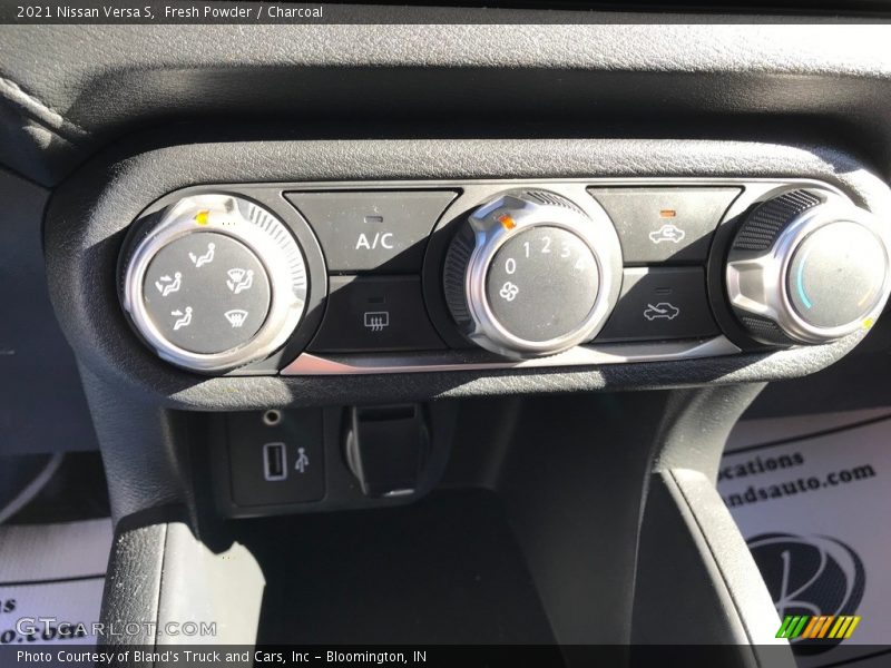 Controls of 2021 Versa S