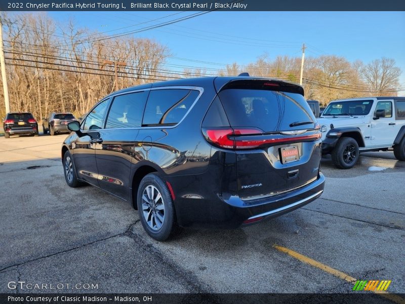 Brilliant Black Crystal Pearl / Black/Alloy 2022 Chrysler Pacifica Hybrid Touring L