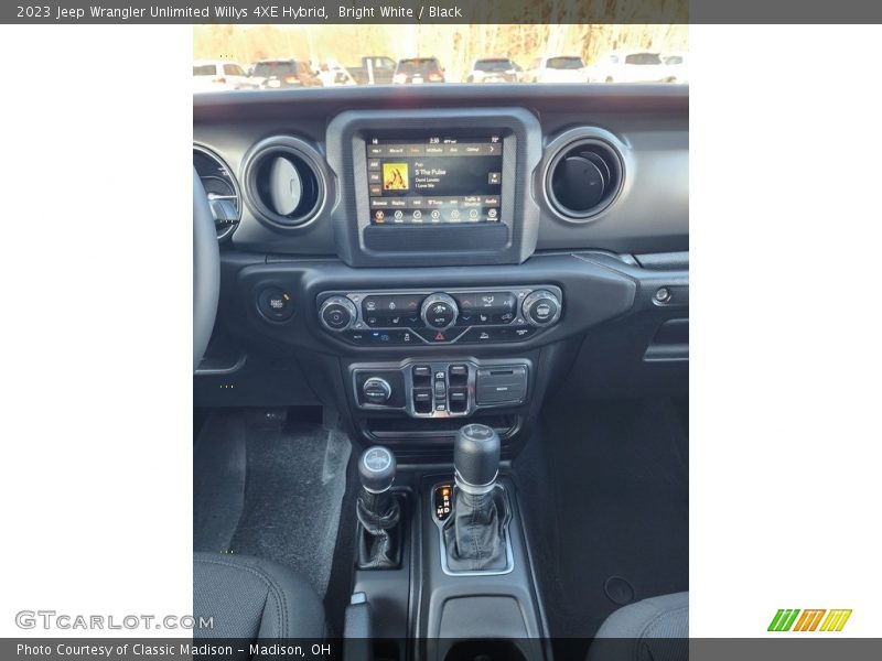 Bright White / Black 2023 Jeep Wrangler Unlimited Willys 4XE Hybrid