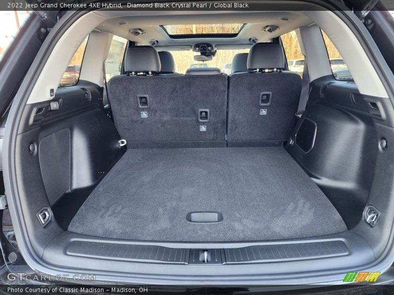 Diamond Black Crystal Pearl / Global Black 2022 Jeep Grand Cherokee 4XE Hybrid