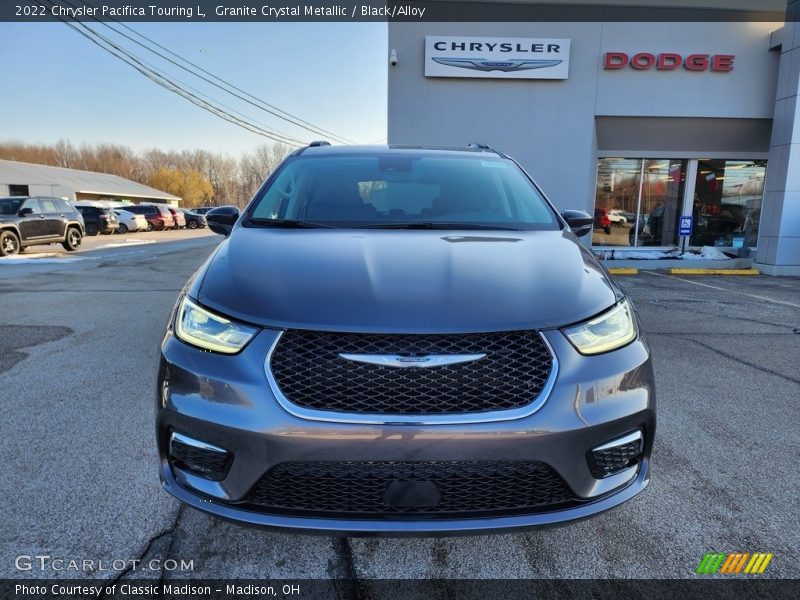 Granite Crystal Metallic / Black/Alloy 2022 Chrysler Pacifica Touring L