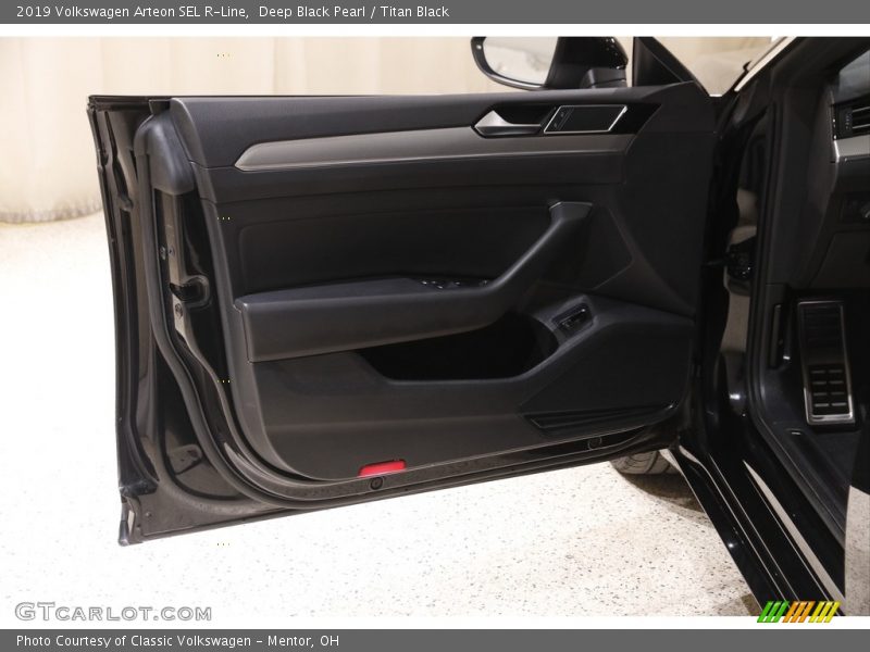 Door Panel of 2019 Arteon SEL R-Line