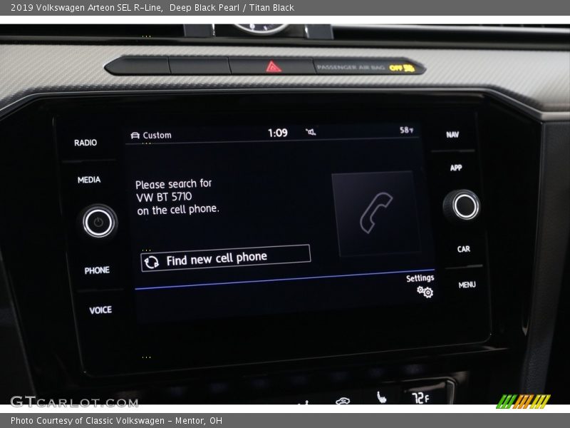 Controls of 2019 Arteon SEL R-Line