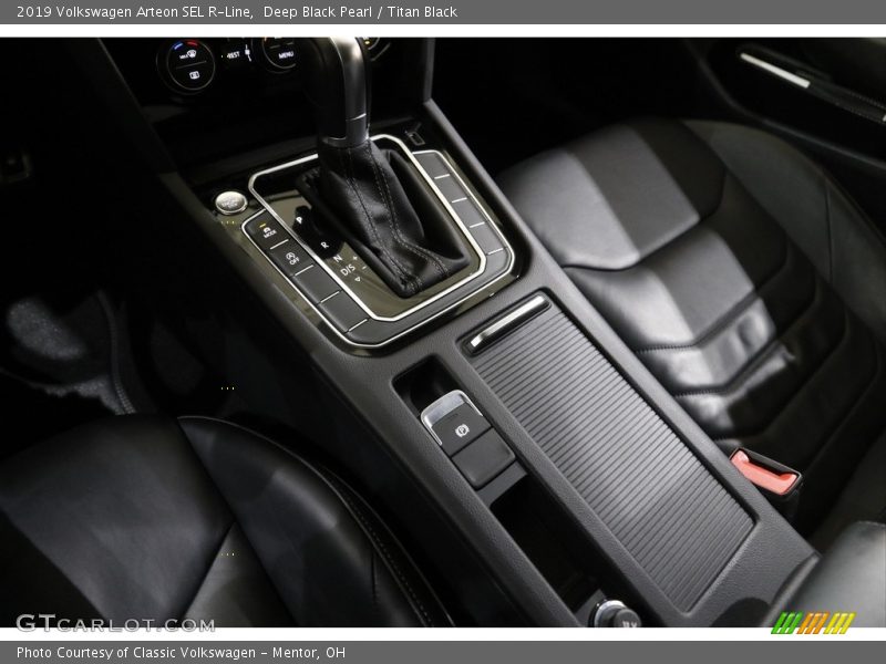  2019 Arteon SEL R-Line 8 Speed Tiptronic Automatic Shifter