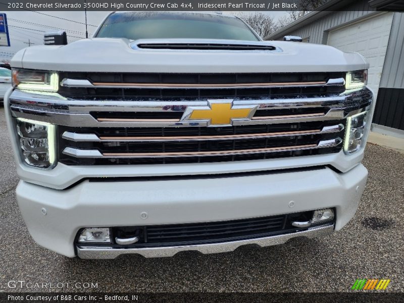 Iridescent Pearl Tricoat / Jet Black 2022 Chevrolet Silverado 3500HD High Country Crew Cab 4x4