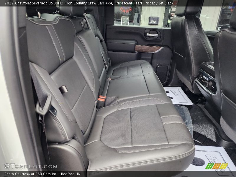 Iridescent Pearl Tricoat / Jet Black 2022 Chevrolet Silverado 3500HD High Country Crew Cab 4x4