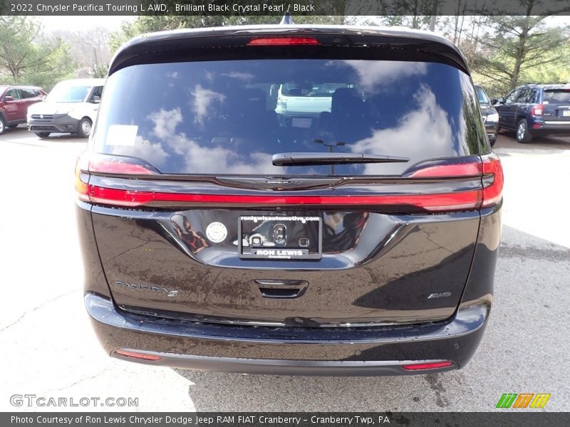 Brilliant Black Crystal Pearl / Black 2022 Chrysler Pacifica Touring L AWD
