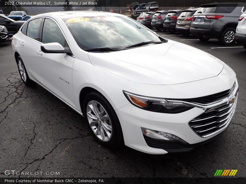 Front 3/4 View of 2022 Malibu LT