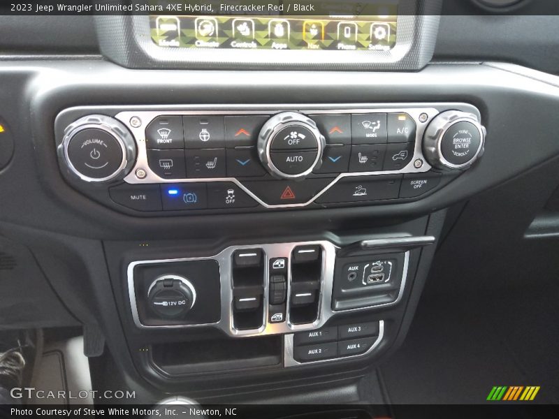 Controls of 2023 Wrangler Unlimited Sahara 4XE Hybrid