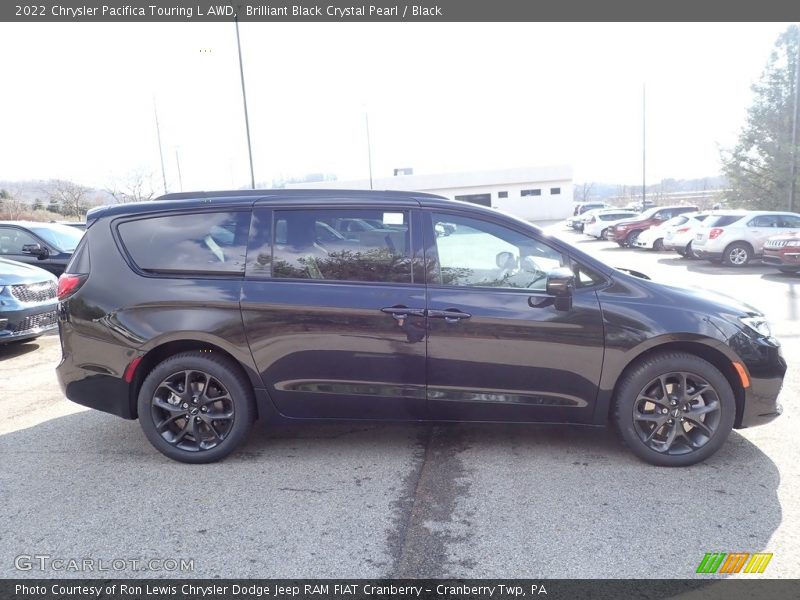 Brilliant Black Crystal Pearl / Black 2022 Chrysler Pacifica Touring L AWD