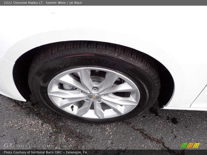 Summit White / Jet Black 2022 Chevrolet Malibu LT