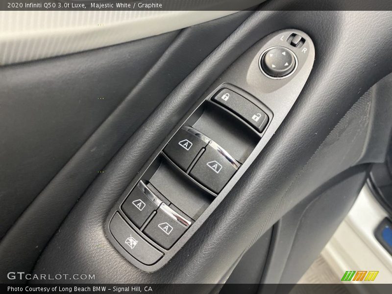 Controls of 2020 Q50 3.0t Luxe