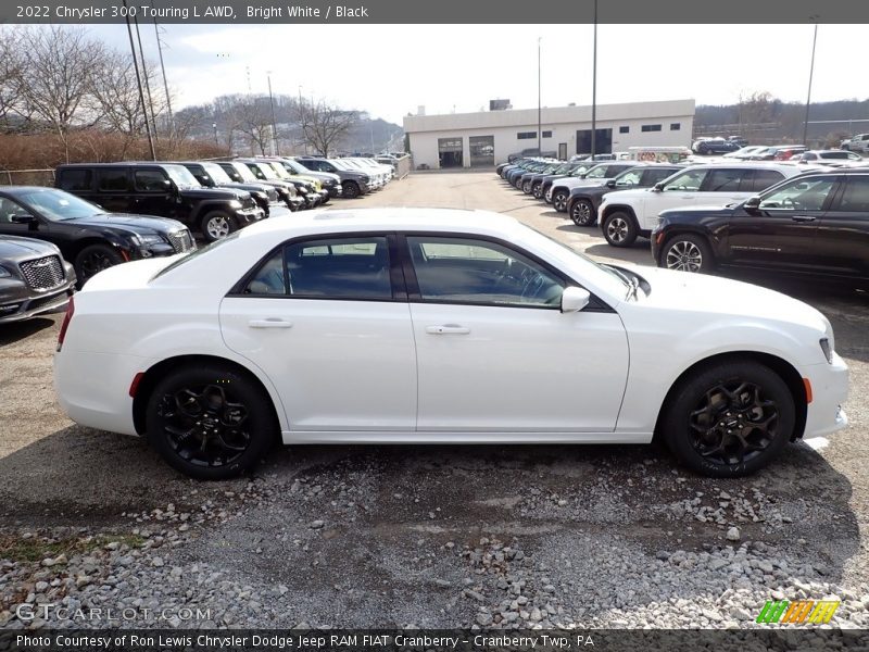 Bright White / Black 2022 Chrysler 300 Touring L AWD
