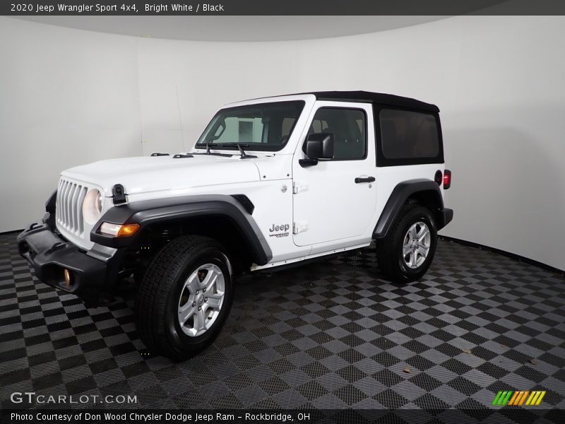 Bright White / Black 2020 Jeep Wrangler Sport 4x4