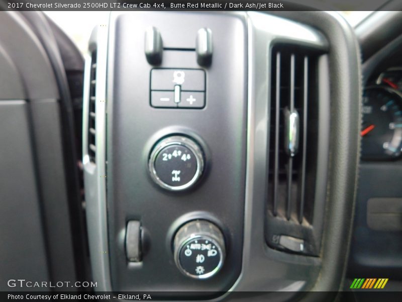 Controls of 2017 Silverado 2500HD LTZ Crew Cab 4x4
