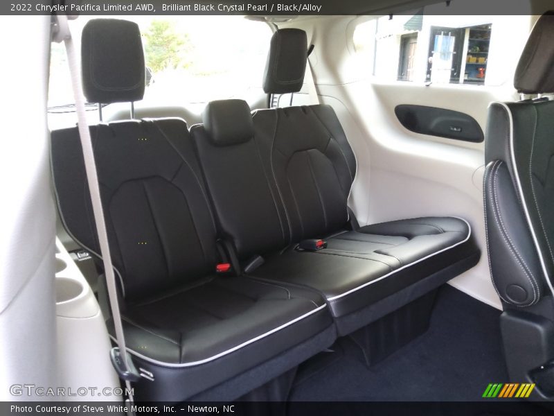 Brilliant Black Crystal Pearl / Black/Alloy 2022 Chrysler Pacifica Limited AWD