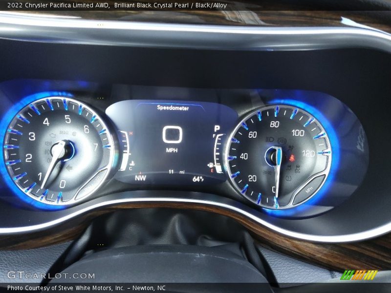 Brilliant Black Crystal Pearl / Black/Alloy 2022 Chrysler Pacifica Limited AWD