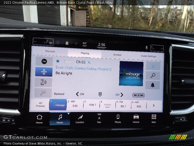 Brilliant Black Crystal Pearl / Black/Alloy 2022 Chrysler Pacifica Limited AWD