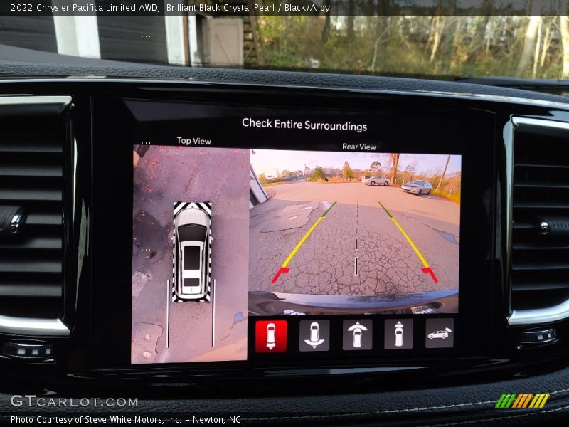 Brilliant Black Crystal Pearl / Black/Alloy 2022 Chrysler Pacifica Limited AWD