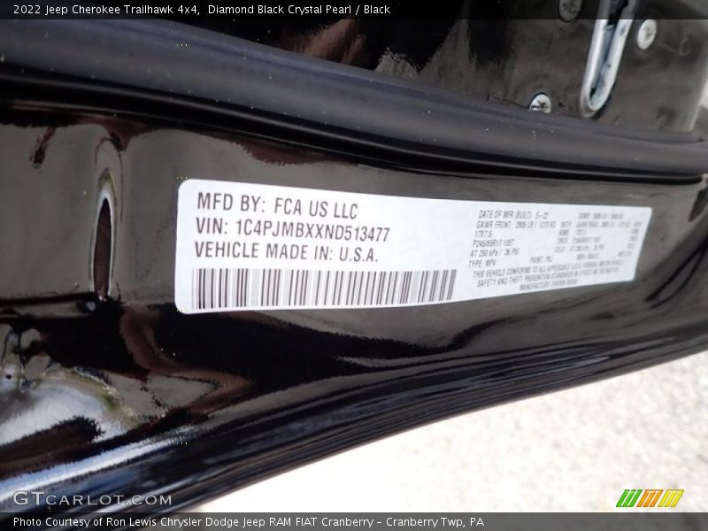 Diamond Black Crystal Pearl / Black 2022 Jeep Cherokee Trailhawk 4x4