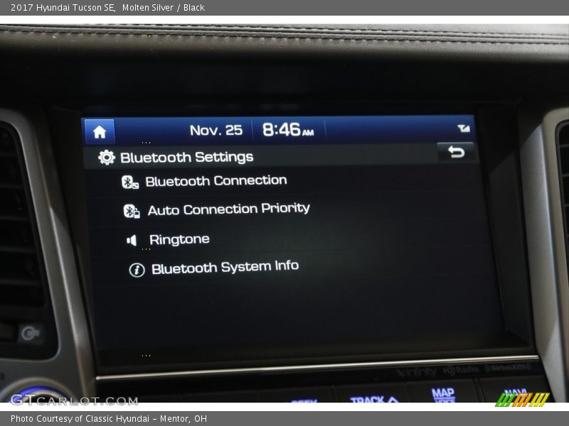 Molten Silver / Black 2017 Hyundai Tucson SE