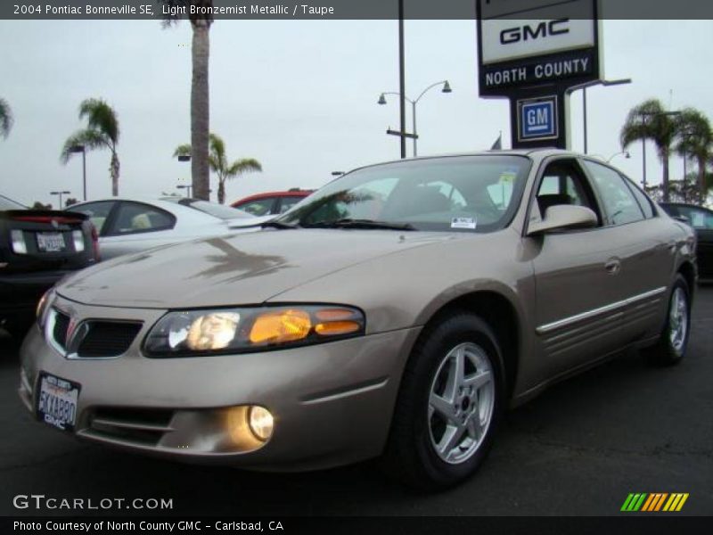 Light Bronzemist Metallic / Taupe 2004 Pontiac Bonneville SE