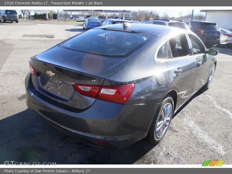 Pepperdust Metallic / Jet Black 2018 Chevrolet Malibu LT