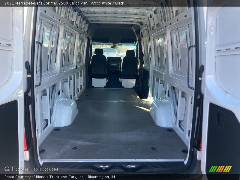 Arctic White / Black 2021 Mercedes-Benz Sprinter 2500 Cargo Van