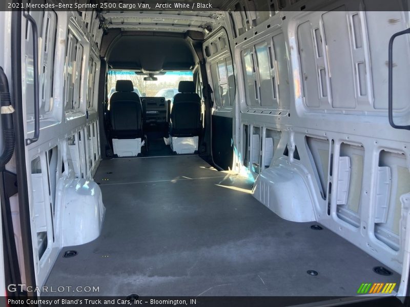 Arctic White / Black 2021 Mercedes-Benz Sprinter 2500 Cargo Van