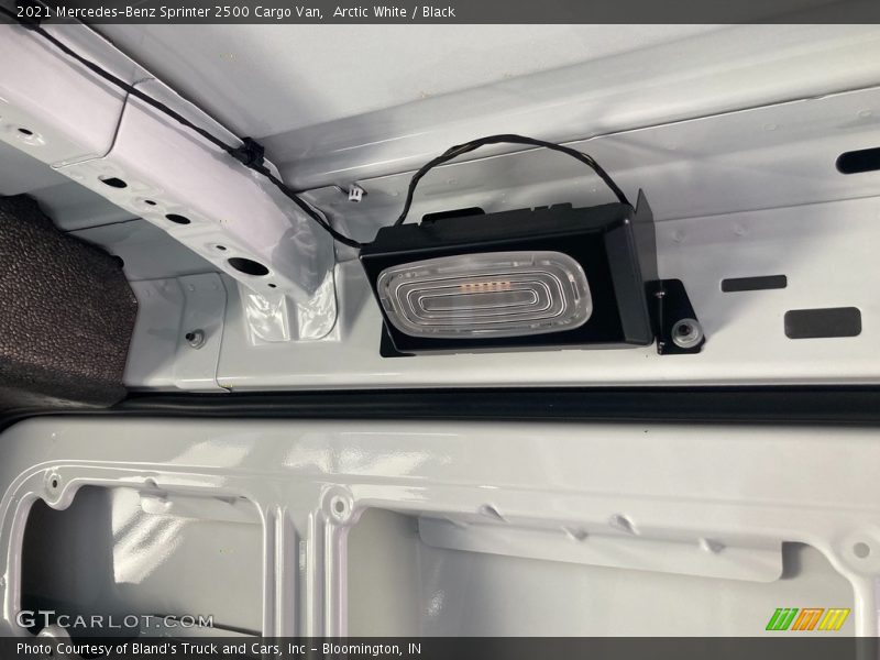 Arctic White / Black 2021 Mercedes-Benz Sprinter 2500 Cargo Van
