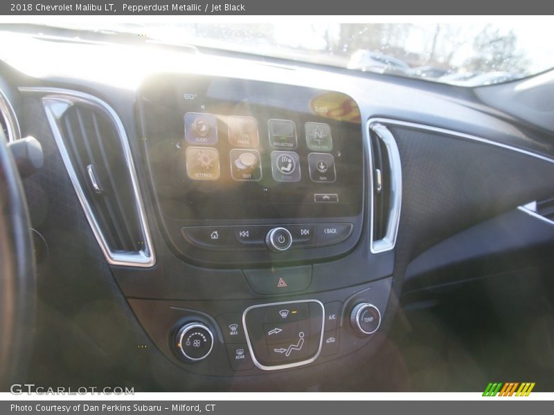 Pepperdust Metallic / Jet Black 2018 Chevrolet Malibu LT